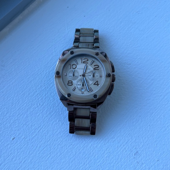 Michael Kors beige tan gold watch - Picture 1 of 4